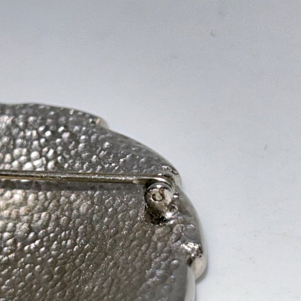 Vintage Puccini Silver-Tone Round Brooch With Textured White Center Statement - Picture 15 of 15